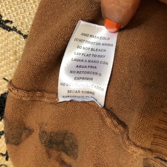 Takara leopard print sweater, size small - Picture 4 of 5